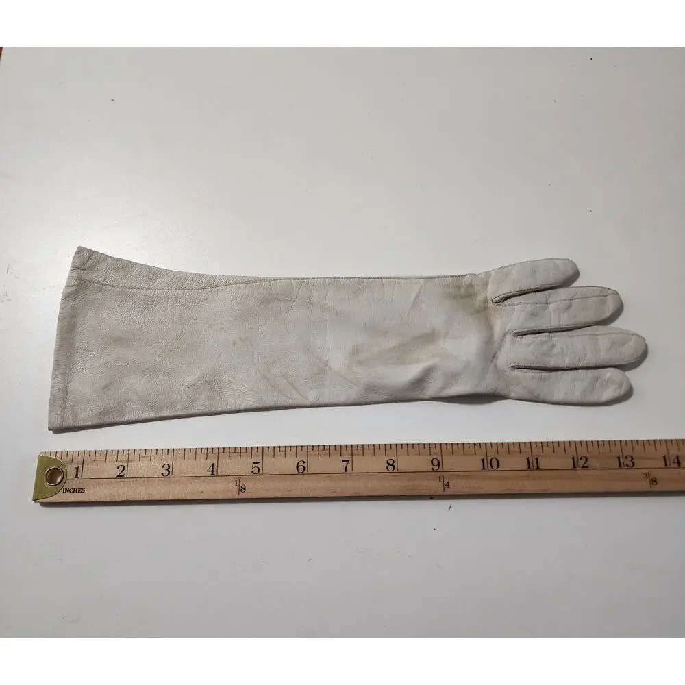 vintage opera ivory leather gloves 1950s/1960s kidskin 100% silk lining **Read**